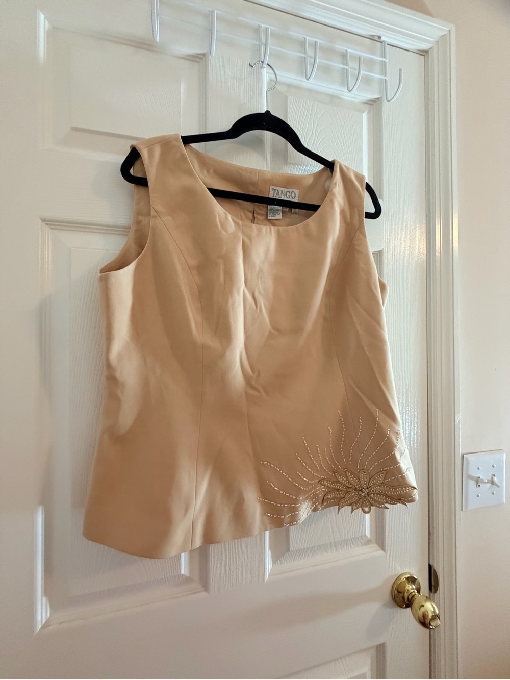 90’s Tango Women's Cream Embellished Sleeveless Top